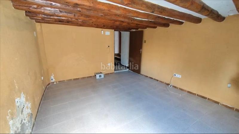 Foto b1f1aaa8-d26b-4c7a-9279-4df3a9d99b5b. Casa adossada a Alcalá del Obispo