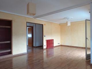 Appartement  Calle del instituto laboral. Piso de segunda mano en sabiñanigo