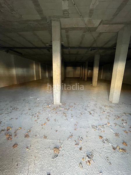 Foto 7e37f823-0248-4688-8da6-75e3b8a33e49. Location local commercial dans Fraga