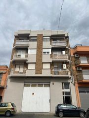 Etagenwohnung in Seròs. Piso reformado en seros