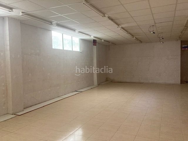 Foto 0d351520-2225-4045-96b2-82888237e140. Lloguer local comercial a Fraga