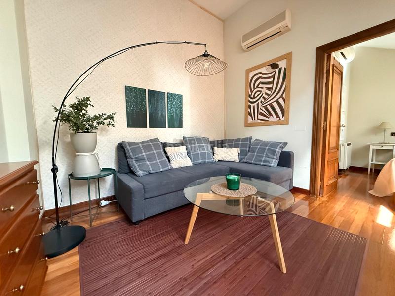 Foto f1e70809-cbbf-477f-abd0-8e280181ec74. Rent flat with heating in Centro Salamanca