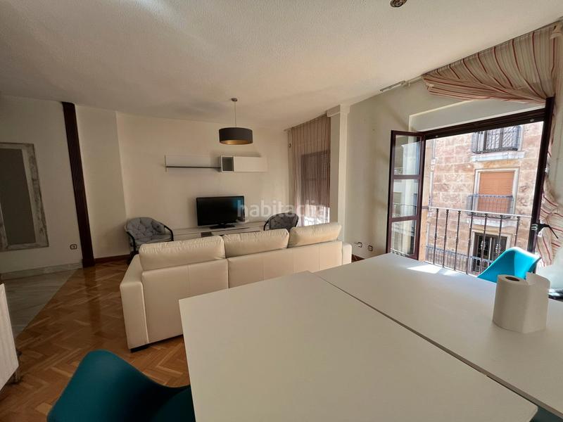 Foto 0671aa65-21d8-4af9-8ae1-a84d6676302f. Zweistöckige wohnung mit heizung in Centro Salamanca