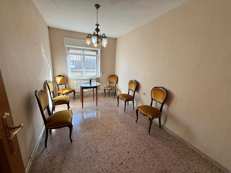 Foto bdac039a-655b-484e-89f4-371ed2d7516a. Piso en calle esperanza 3 en Vidal Salamanca