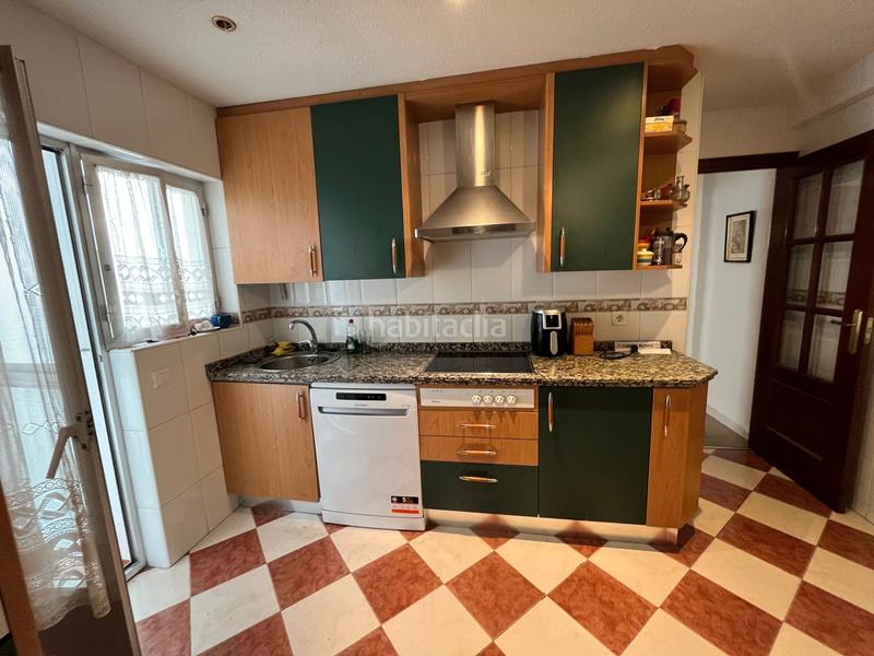 Foto 016b473d-fb43-4385-af6b-0cc99274ec3b. Flat with heating in San Bernardo Salamanca