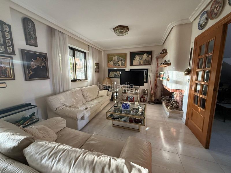 Foto 7e419cfb-f01e-4450-afcc-d9c801482386. Chalet en calle alondras 33 en Santa Marta de Tormes