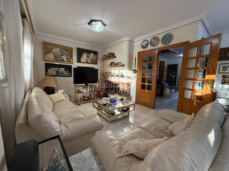 Foto 8fc97c33-30d3-483f-b5e9-15de8b94983b. Chalet en calle alondras 33 en Santa Marta de Tormes