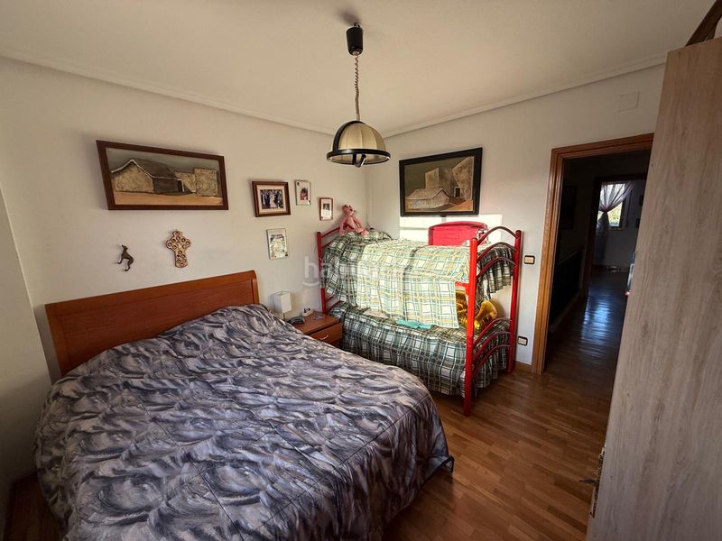 Foto 71e6a0db-39b1-43d1-81a8-df94fa74e3a4. Xalet a calle alondras 33 a Santa Marta de Tormes