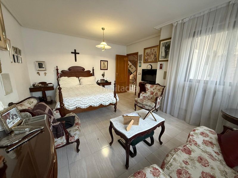 Foto 7a3890a6-b606-4c39-86cc-3877fe667966. Xalet a calle alondras 33 a Santa Marta de Tormes