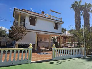 Mas  Calle alcaide. Preciosa casa de campo en venta situada en casabermeja pueblo en