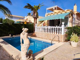Xalet a Calafat. Chalet apareado muy cerca del mar