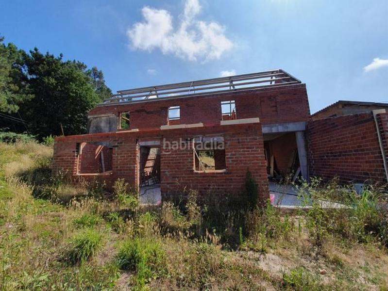 Foto 8372bcb0-9d45-49b4-ac36-c763ab27e795. Xalet amb aparcament a Cambre