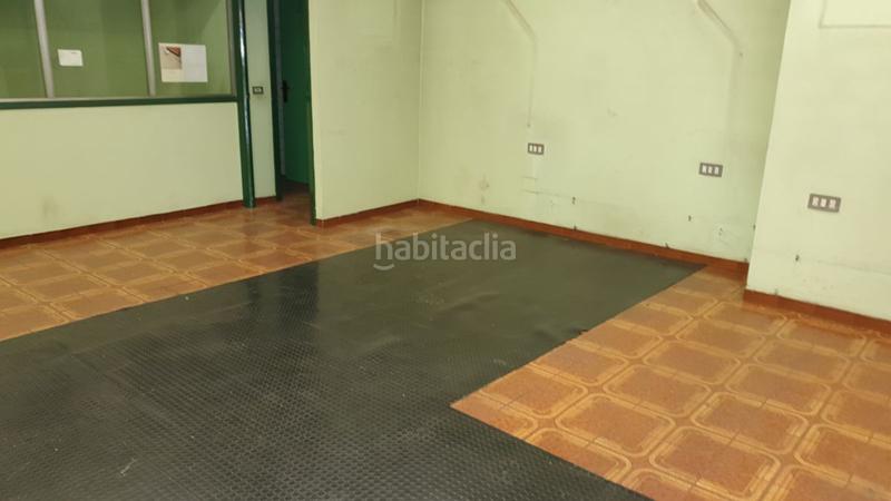 Foto c8299267-c062-4886-8acd-7e62889255c9. Lloguer local comercial a Agra del Orzán - Ventorrillo Coruña (A)
