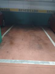 Miete Autoparkplatz in Cuatro Caminos - Plaza de la Cubela. Aparcamiento en alquiler en cuatro caminos.