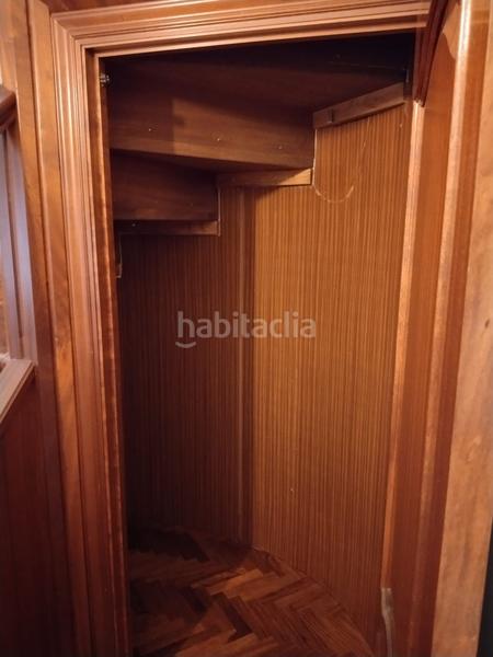Foto d994f8b8-f3df-4ddc-96d0-1858b1d3ec88. Piso  en venta , 5 dormitorios. en Arteixo pueblo Arteixo