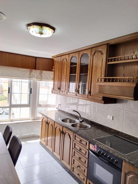 Foto feee5abb-6569-485e-a44d-97932b85927c. Piso  en venta , 5 dormitorios. en Arteixo pueblo Arteixo