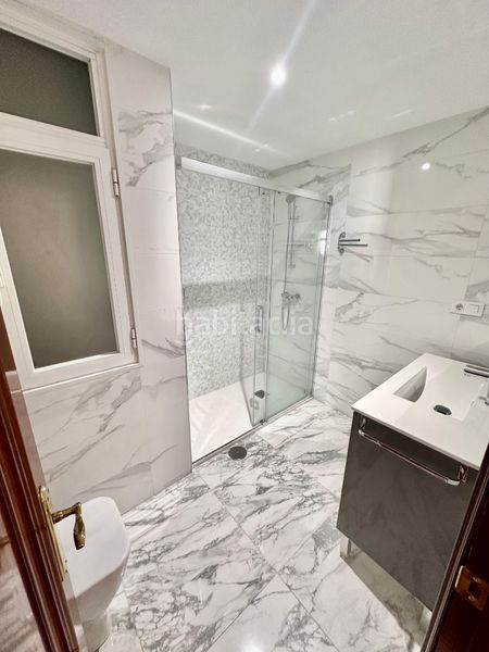 Foto d71c8b92-69b1-4984-85d5-61bb168e2b3e. Pis amb calefacció a Agra del Orzán - Ventorrillo Coruña (A)