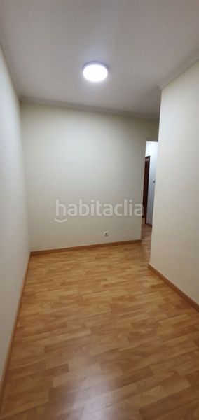 Foto f4e533de-4fdc-4f71-b1dd-27ccedb0d1c1. Pis amb calefacció a Os Mallos Coruña (A)