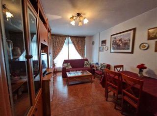 Miete Appartement  Avenida rosalia de castro 159. Apartamento alquiler sada