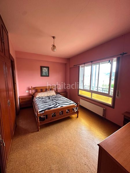 Foto 3e4e2824-4b19-4289-a065-8275a827e0c4. Casa amb xemeneia calefacció aparcament a Cambre
