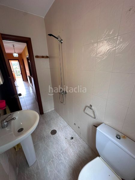 Foto 4f713340-2a83-4a86-973f-7bd42e5778a9. Casa amb xemeneia calefacció aparcament a Cambre