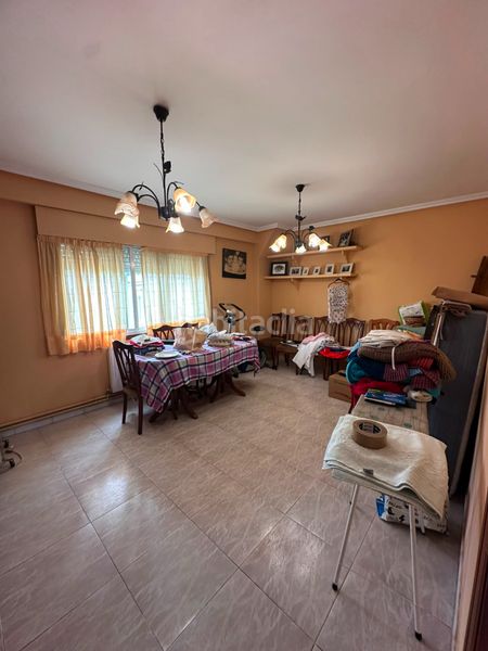 Foto 5dc675a6-3ca3-499f-9881-b50133f6b75c. Casa amb xemeneia calefacció aparcament a Cambre