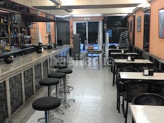 Foto 70fa4081-84ba-44ed-ba67-510dd1a86b09. Local comercial a Agra del Orzán - Ventorrillo Coruña (A)