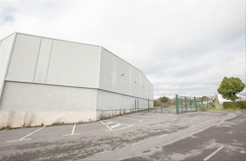 Foto 685deaff-f8f5-4a61-87fe-841e0e49859b. Fabrikhalle in avenida francisco yañez badia in Mugardos