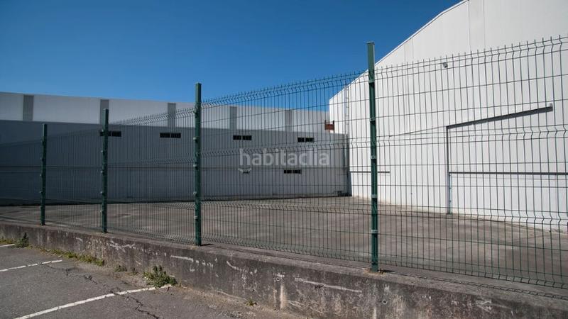 Foto c51dff42-6d3b-4ac4-9ff3-98e8c5d07269. Fabrikhalle in avda francisco yañez badia 19 in Mugardos