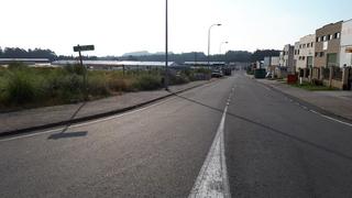 Finca rústica a Calle daimler ,cambre 13. Parcela de suelo urbano en venta en polígono industrial espíritu