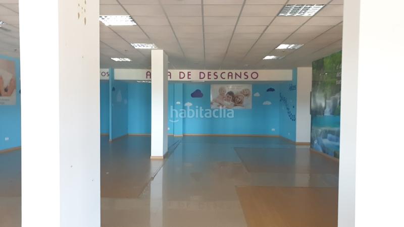 Foto 21608ddb-b741-4d1f-b4c3-59668166caf8. Local comercial en c.c. monte balado local comercial de 1.400 m2 en centro comercial en Brión