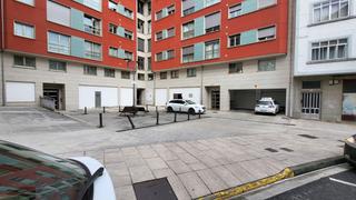 Locale commerciale in Rúa dos paxariños, lugo, españa. Local en rúa dos paxariños lugo