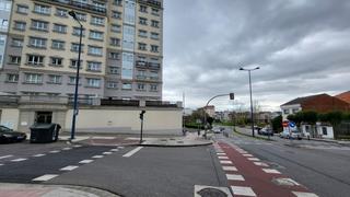 Locale commerciale in Rúa orquídea, 30, lugo, españa. Gran local en venta en lugo