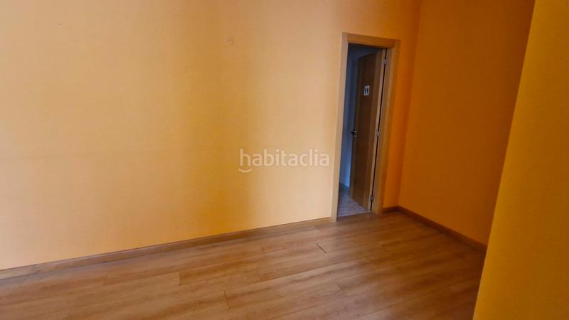 Foto 1881179b-bbbc-4b89-b191-7db05ddf48f5. Local comercial en calle naturalista lopez seoane os presentamos este local situado en Ferrol