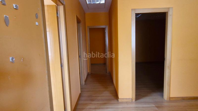 Foto 3d3a3eb3-3531-47c7-8de6-f02a7c484ade. Local comercial en calle naturalista lopez seoane os presentamos este local situado en Ferrol