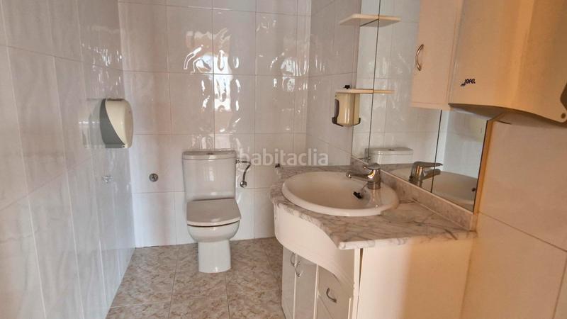 Foto 71b863c0-cd61-4dad-9e86-9c4a02d9b8c3. Local comercial en calle naturalista lopez seoane os presentamos este local situado en Ferrol