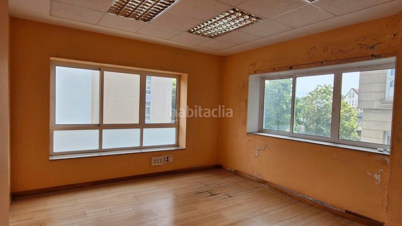 Foto 856c5530-ecd2-4f1e-944b-3ee0ba3f0db0. Local comercial en calle naturalista lopez seoane os presentamos este local situado en Ferrol