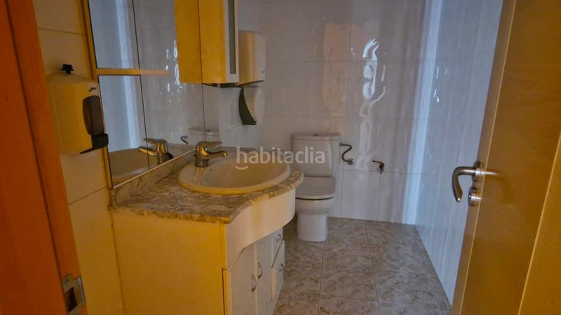 Foto c978c77b-4611-4d5b-8f6a-cc1b62ba152b. Local comercial en calle naturalista lopez seoane os presentamos este local situado en Ferrol