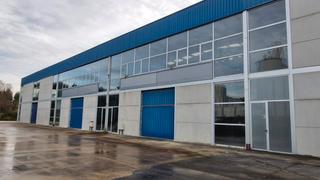 Bâtiment à usage industriel à Calle afiadores s/n,narón. Nave ubicada en narón  venta