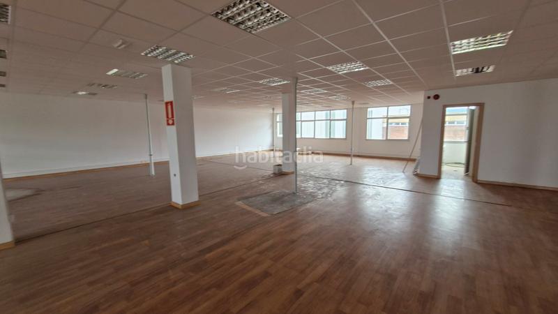 Foto a3c0d1a9-9dbb-4e5f-87c4-fa002eddb93f. Rent industrial building in pol. ind. de sabón in Arteixo