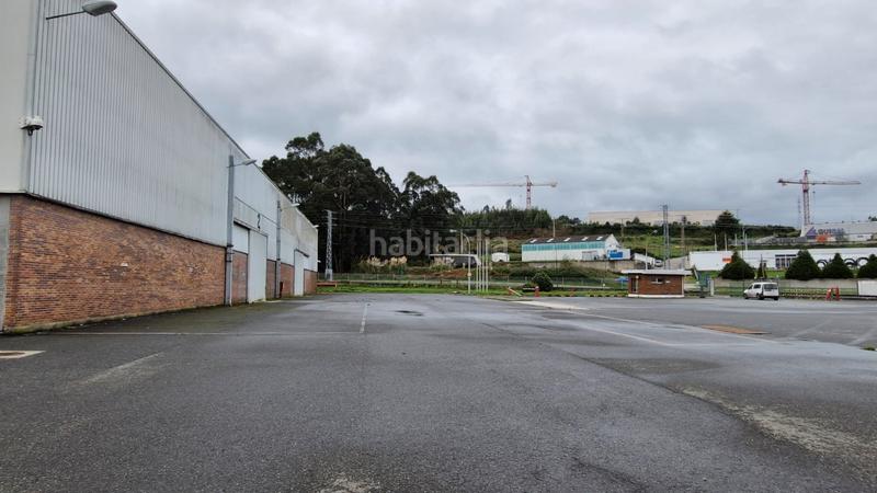 Foto f26d3833-b0fb-4012-a4c3-fea79282a1f1. Rent industrial building in pol. ind. de sabón in Arteixo
