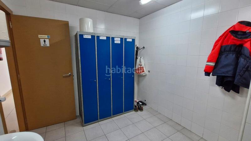 Foto 2a47d3d1-8a58-4dfe-80b1-02dd49c9acdc. Nave industrial venta de nave con 7 muelles en Valadares - Beade Vigo