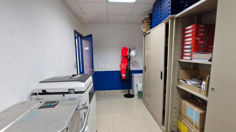 Foto aad179ec-98e8-47e4-ad8e-f7b2c55a7082. Nave industrial venta de nave con 7 muelles en Valadares - Beade Vigo