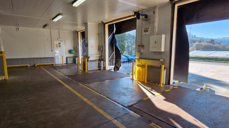 Foto b654a148-903c-417e-a703-181c1aba1139. Nave industrial venta de nave con 7 muelles en Valadares - Beade Vigo