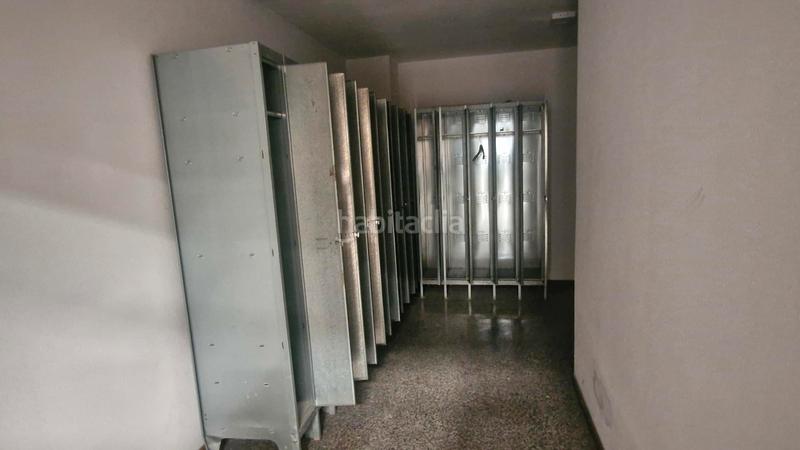 Foto 6a42385c-94fe-4da0-b58d-e3d4544b53c6. Affitto capannone industriale in pol. ind. sabón Arteixo in Arteixo