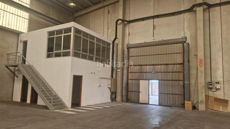 Foto dba419fb-53c5-4b74-8f7f-adfe7ba38947. Affitto capannone industriale in pol. ind. sabón Arteixo in Arteixo