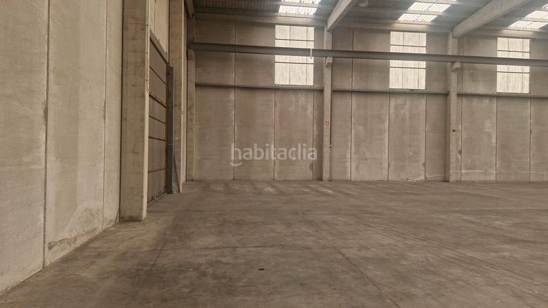 Foto 17a6094d-fb05-419f-8493-574766bdf16a. Rent industrial building in pol. ind. sabón Arteixo in Arteixo