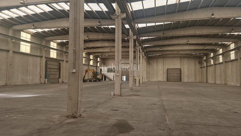 Foto 73661c71-7ecf-4b9c-8390-8e69850ae7d7. Rent industrial building in pol. ind. sabón Arteixo in Arteixo