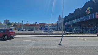 Lloguer Finca rústica a Narón, la coruña, españa. Se alquila parcela frente al centro comercial odeón