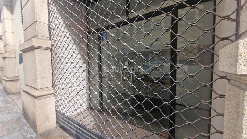 Foto 55e93dcf-48b5-49f5-b33f-347dc9ec158a. Locale commerciale in c. de rubalcava in Centro Ferrol